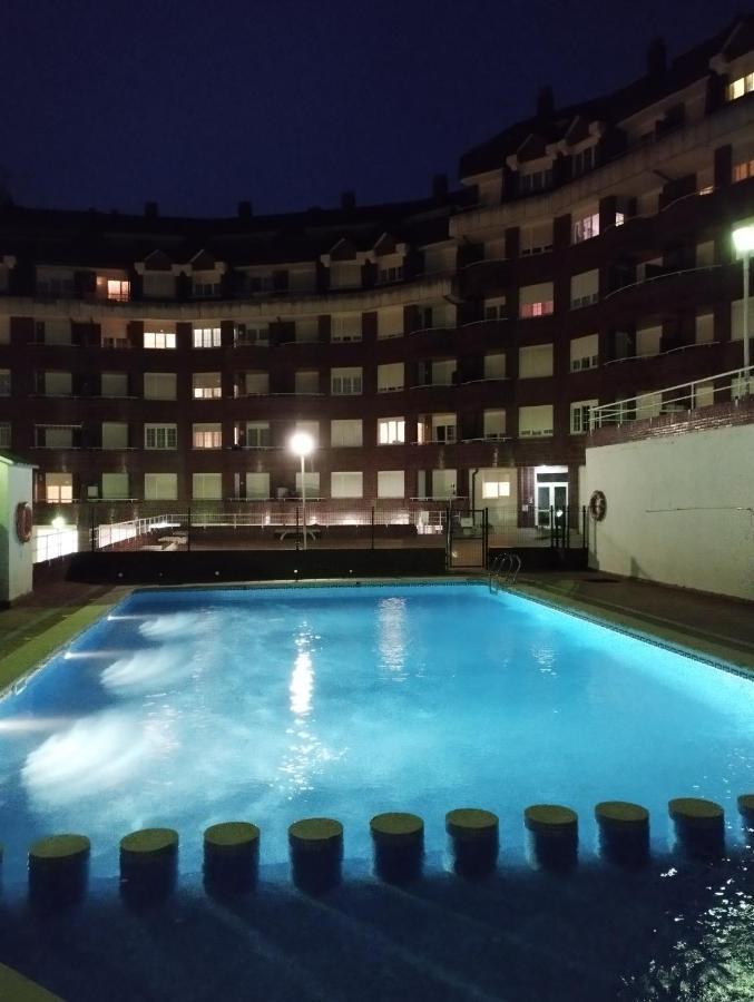 Castro Urdiales Precioso Con Piscina Apartment Exterior foto